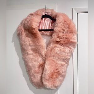 THP pink faux fur scarf